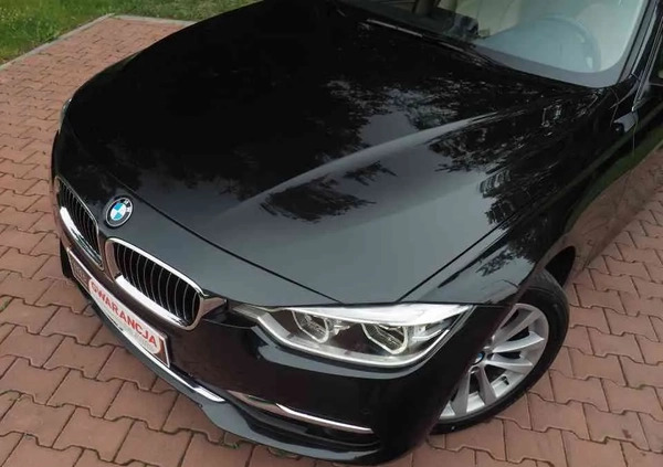 BMW Seria 3 cena 59900 przebieg: 156200, rok produkcji 2019 z Bełchatów małe 704